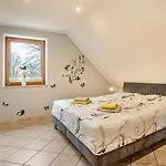 'am Weidenring' Apartamento