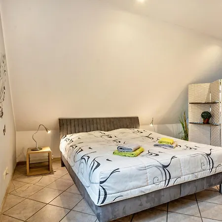 'am Weidenring' Apartman