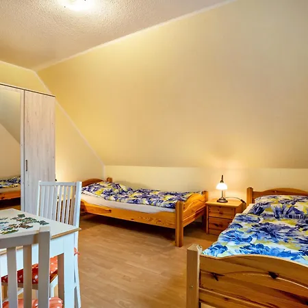 'am Weidenring' Apartman